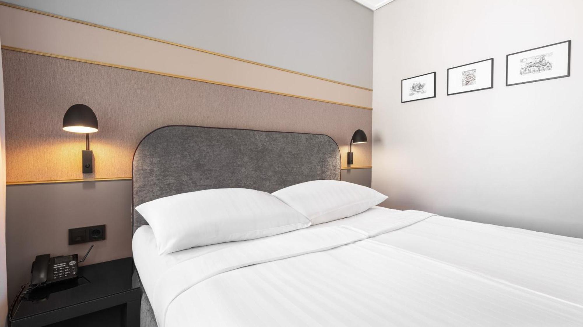 Fonnental Design Hotel Reval Esterno foto