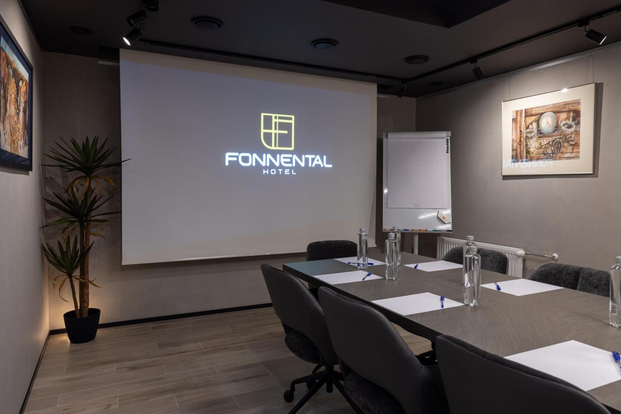 Fonnental Design Hotel Reval Esterno foto